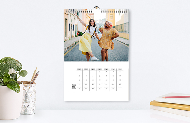 Monatskalender 1-seitig mit Spiralbindung